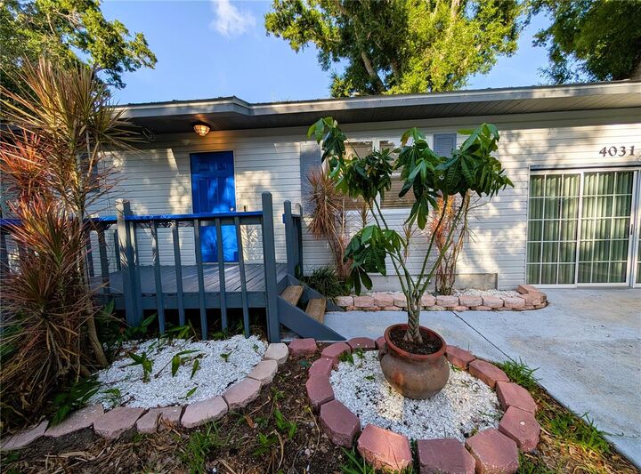 Property Photo: 4031 Iola Drive FL 34231