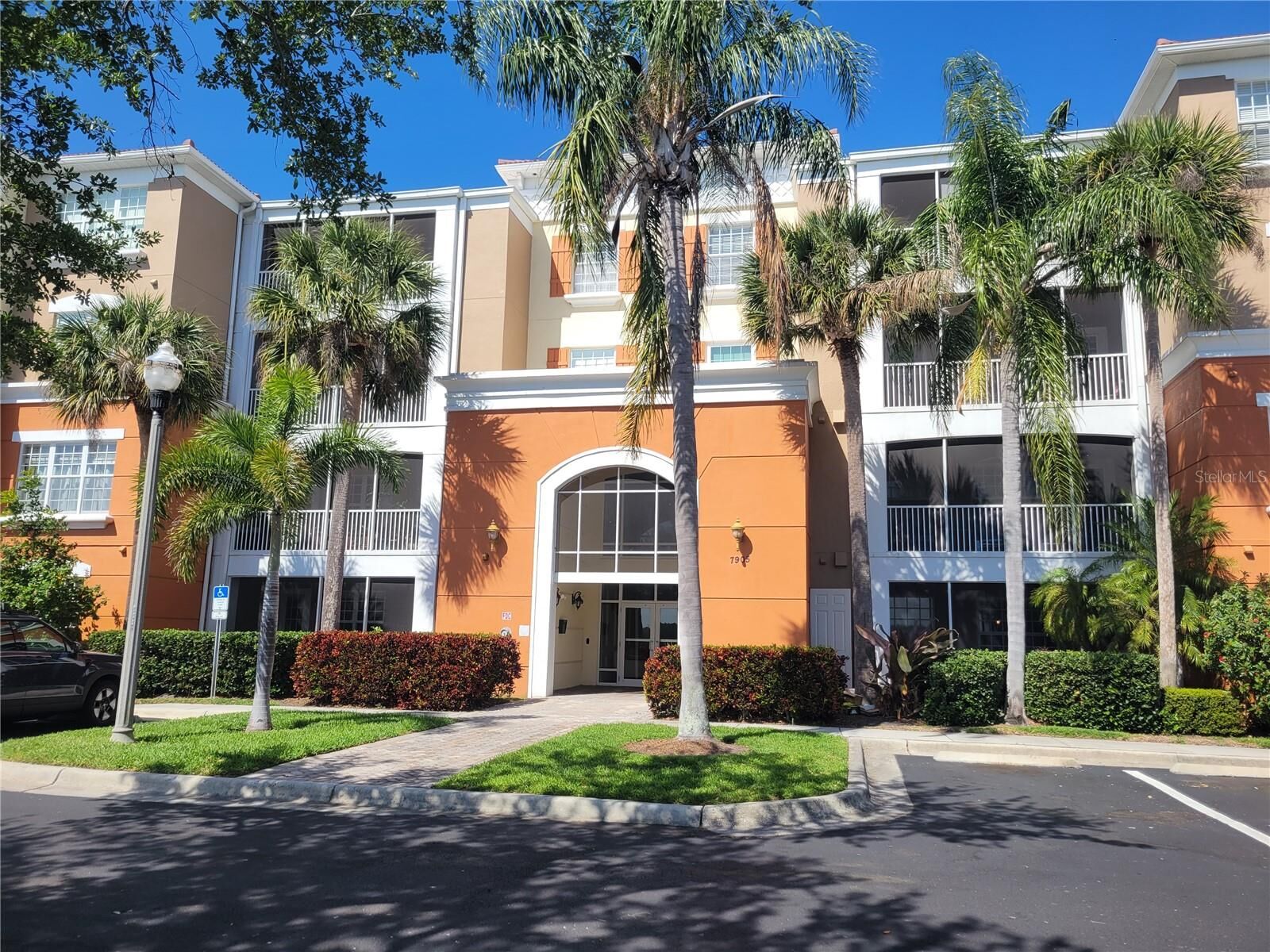Property Photo:  7905 N Seminole Boulevard 3404  FL 33772 