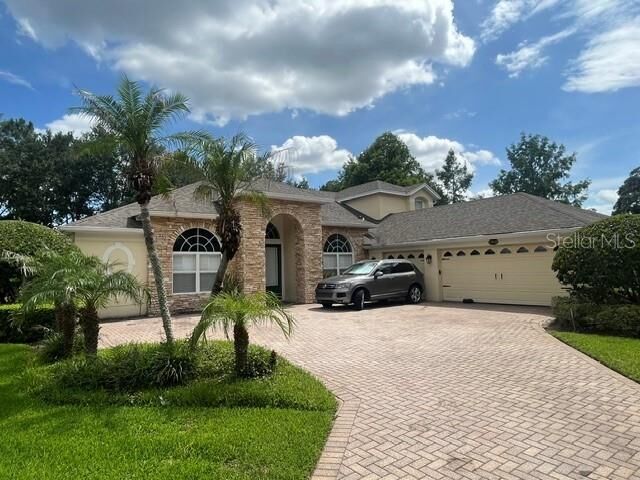 Property Photo:  13856 Glynshel Drive  FL 34787 