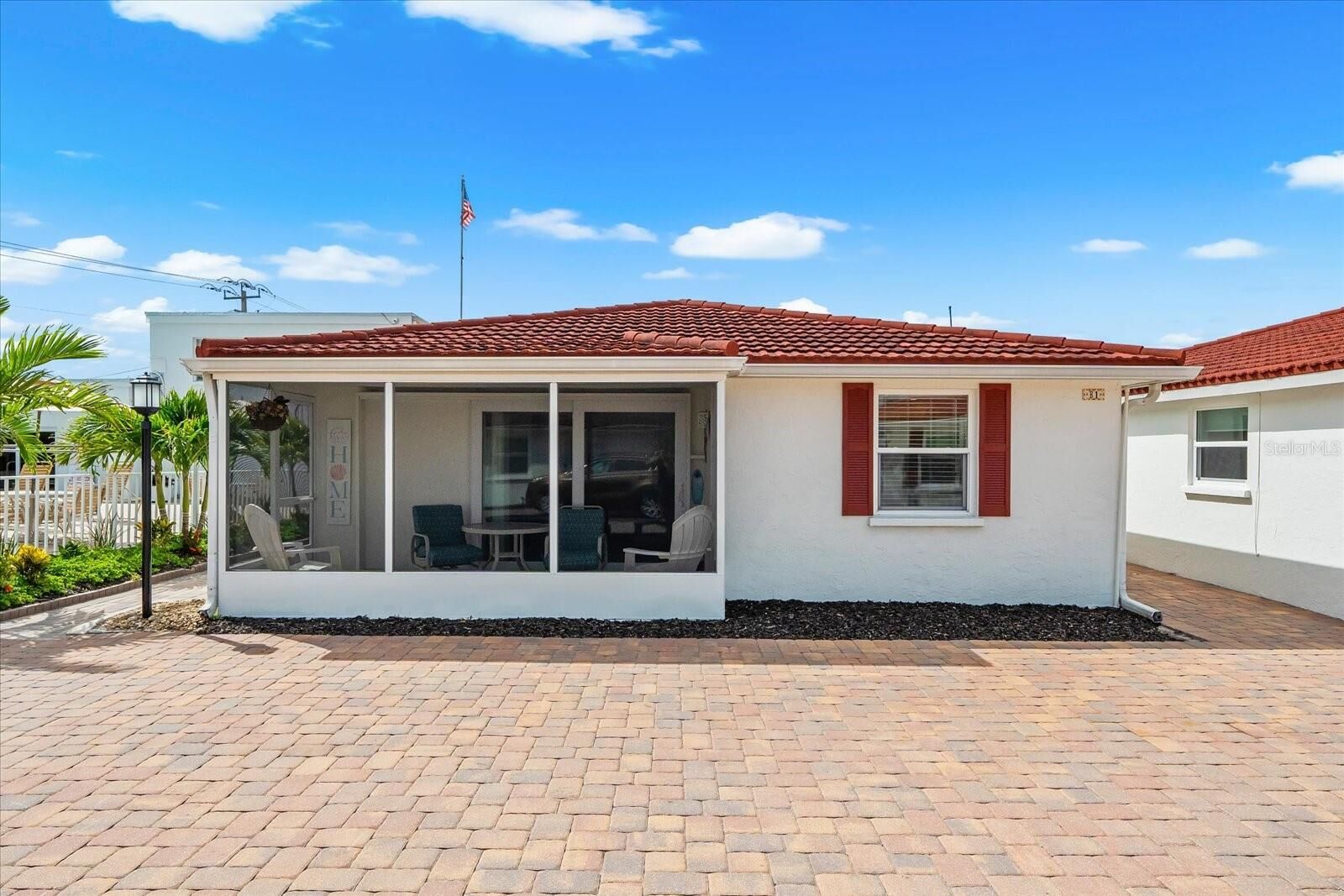 Property Photo:  6154 Midnight Pass Road B1  FL 34242 