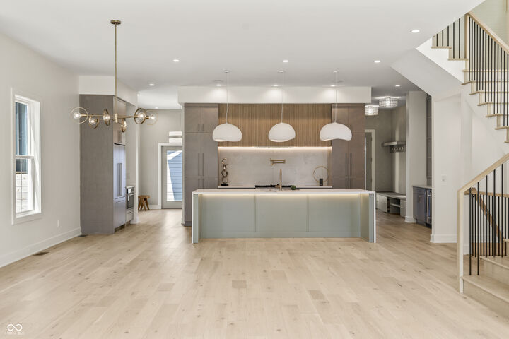 Property Photo: 2054 Carrollton Avenue IN 46202