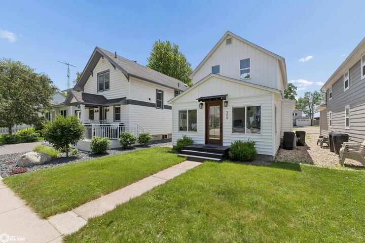 Property Photo:  309 N Shore Drive  IA 50428 