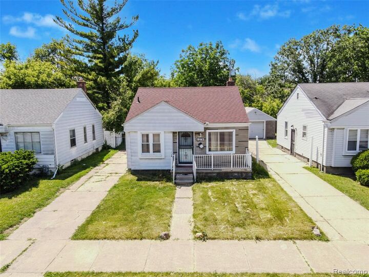 Property Photo: 19563 Schoenherr Street MI 48205 1711