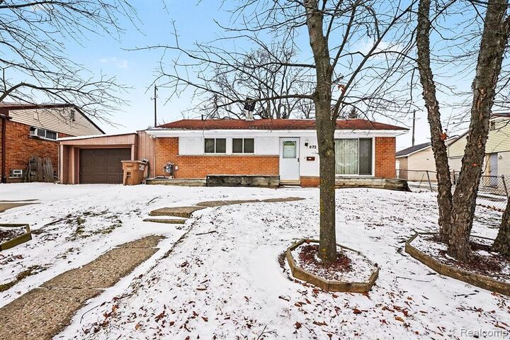 Property Photo: 672 Linda Vista Drive MI 48342-1650