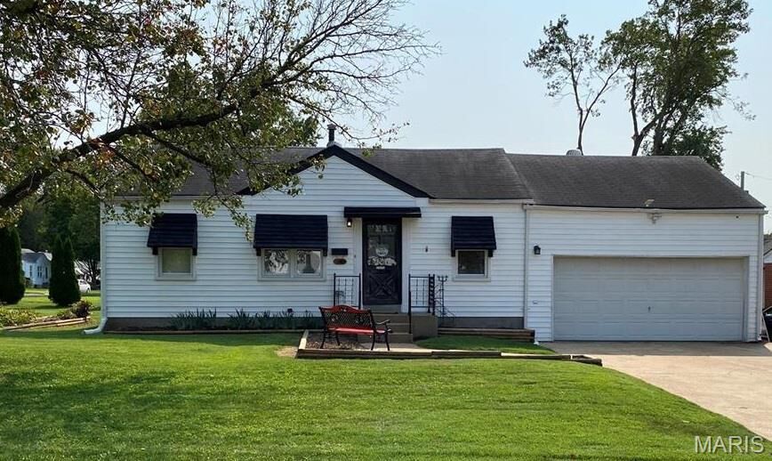 Property Photo:  11000 Saint Ambrose Lane  MO 63074 