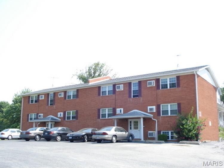 Property Photo: 18 N 44th Street 9 IL 62226