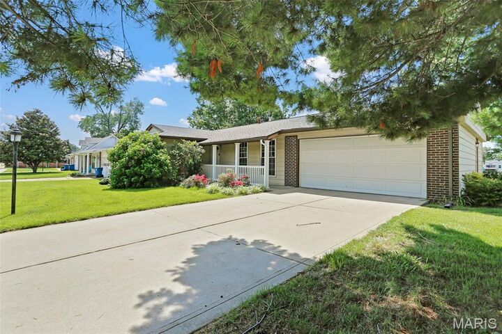 Property Photo:  11826 Park Court  MO 63043 