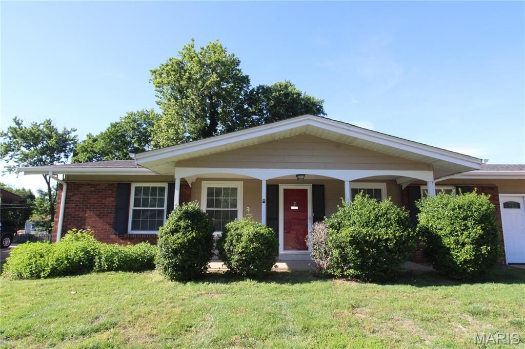Property Photo: 12533 Starspur Lane MO 63146