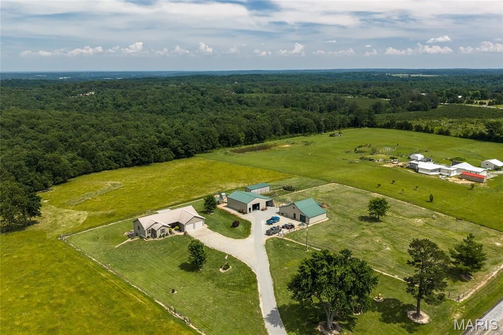 Property Photo:  33606 State Highway Hh  MO 63662 