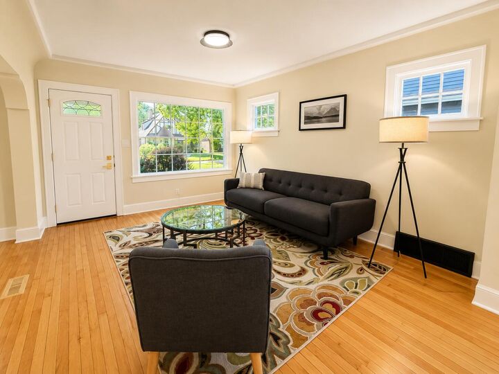 Property Photo:  4937 N Hollywood Ave  WI 53217 