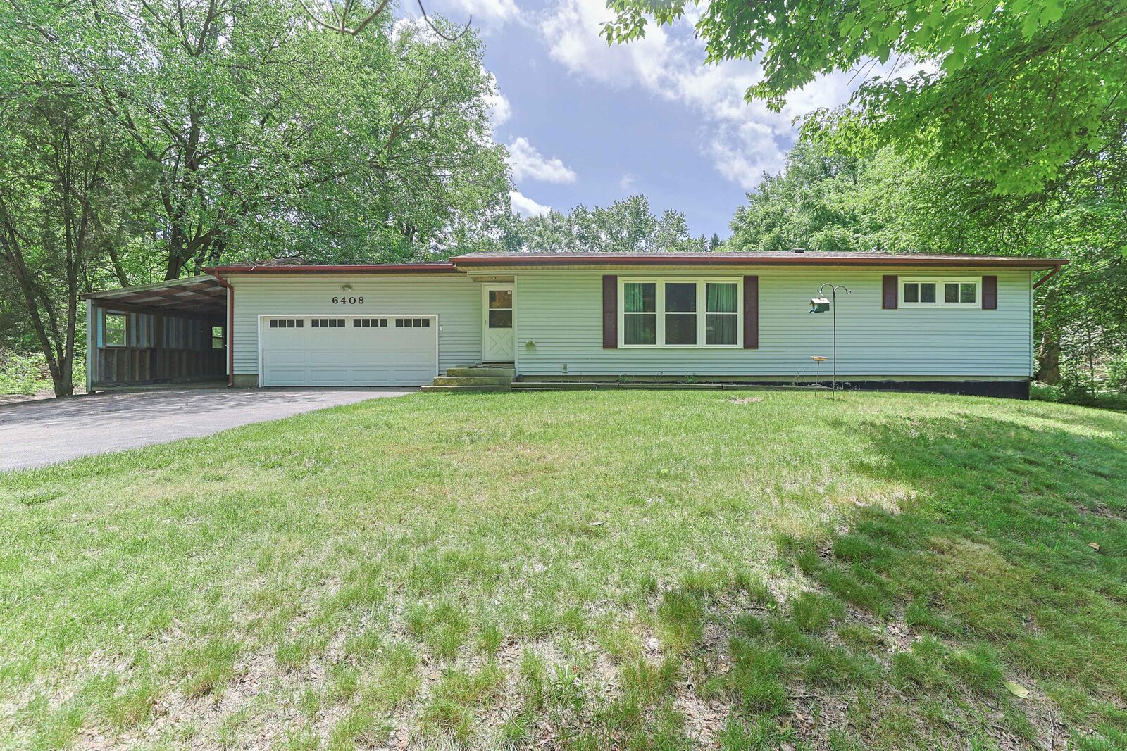 Property Photo:  6408 Spaulding Avenue  MI 49125 