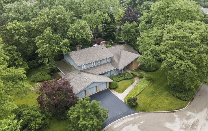 Property Photo:  445 Chapel Hill Lane  IL 60093 