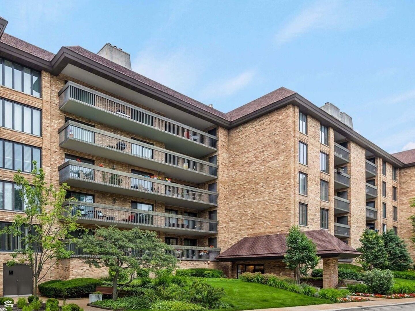 Property Photo: 1621 Mission Hills Road N201 IL 60062
