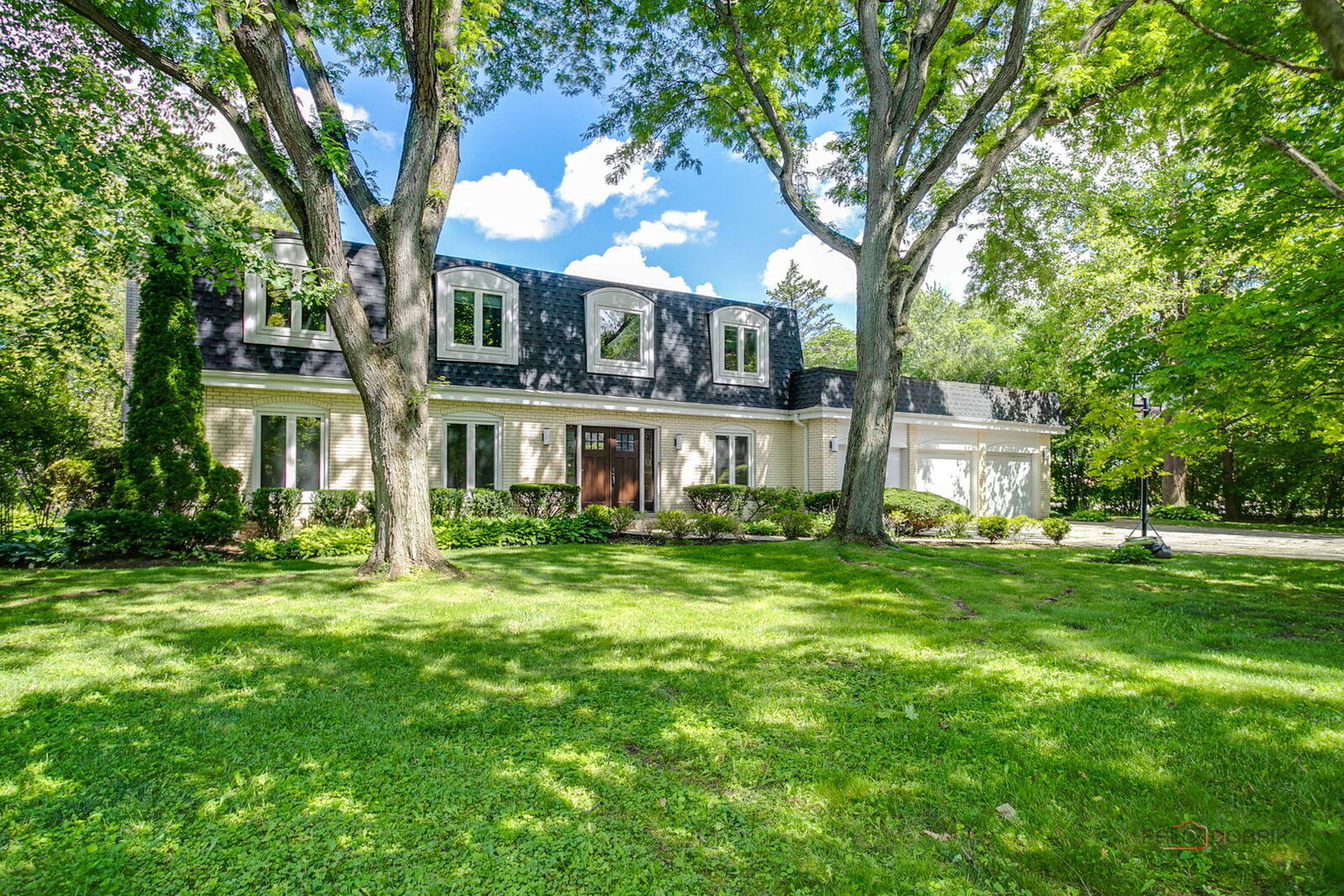 Property Photo:  125 N Ridge Road  IL 60045 