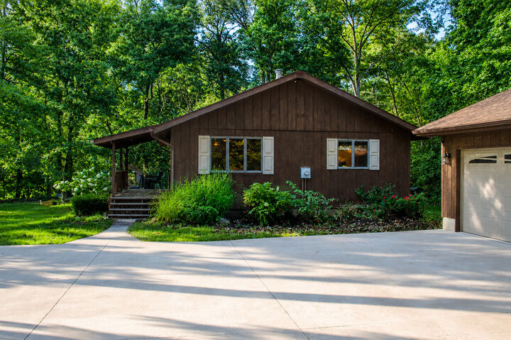 Property Photo:  464 Carlock Road  IL 61725 