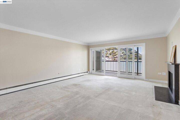 Property Photo: 100 South 208 CA 94965-2565