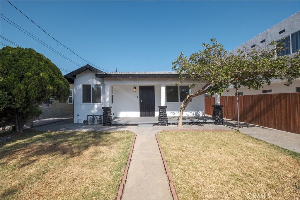 Property Photo:  1008 S Herbert Ave  CA 90023 