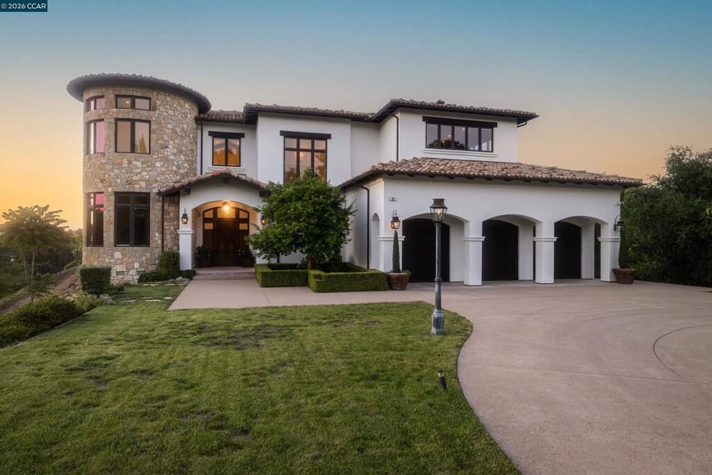 Property Photo: 32 Copenhagen Ct CA 94507