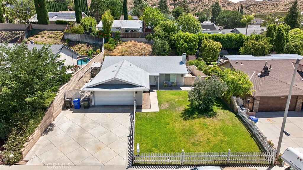 Property Photo:  30300 Jasmine Valley  CA 91387 