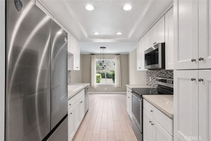 Property Photo:  2162 Calle Ola Verde  CA 92673 