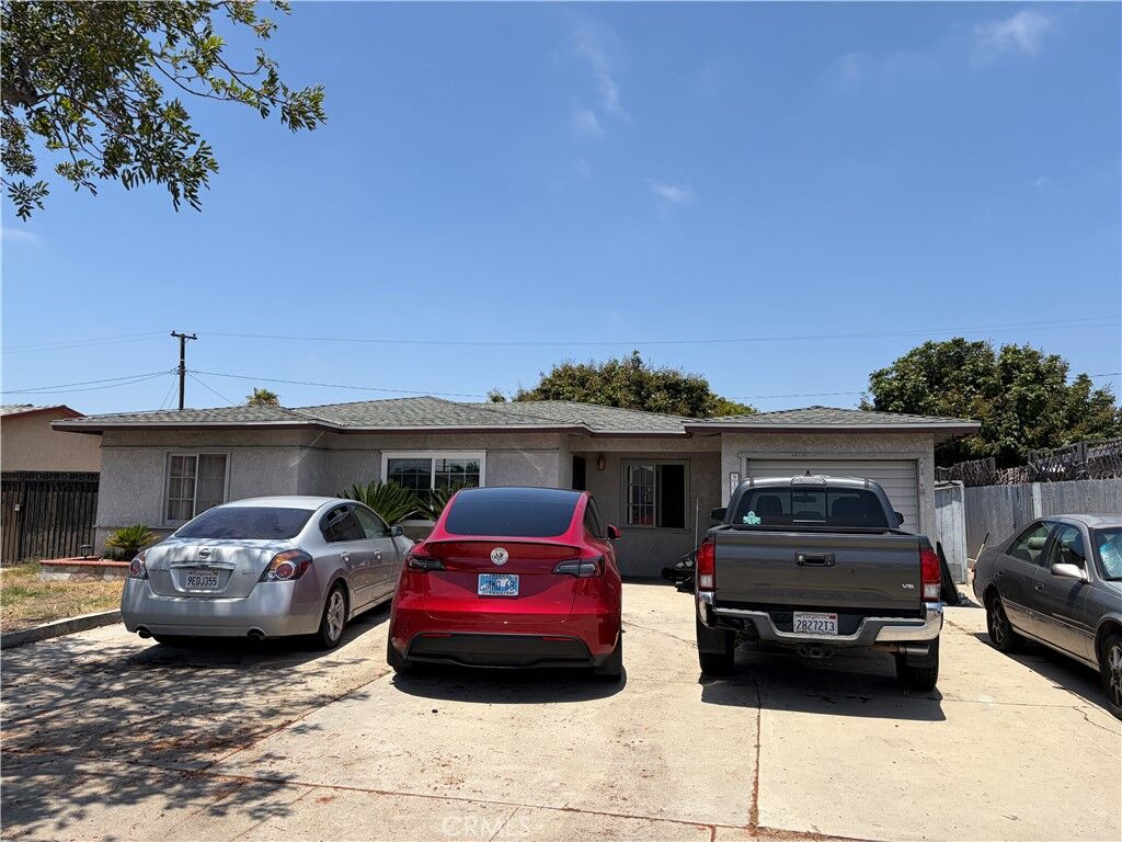 Property Photo: 9171 Oasis Avenue CA 92683