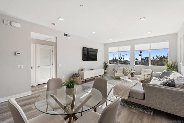 Property Photo:  1105 S Cleveland 206  CA 92054 