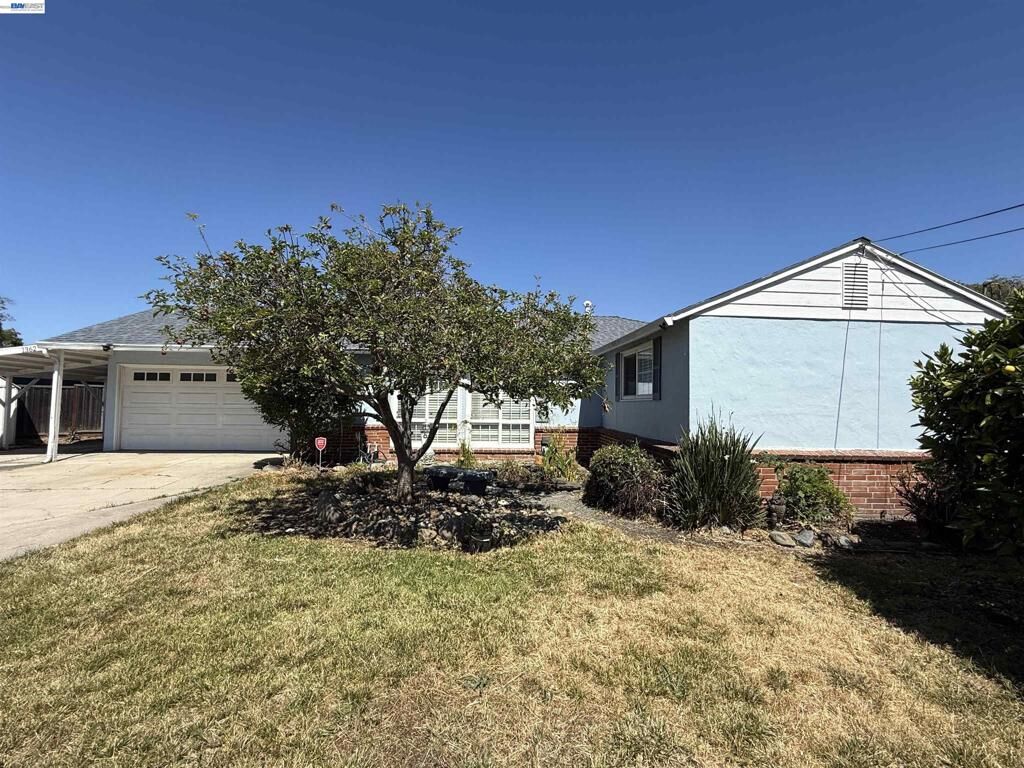 Property Photo:  1362 Esser Ave  CA 94579 