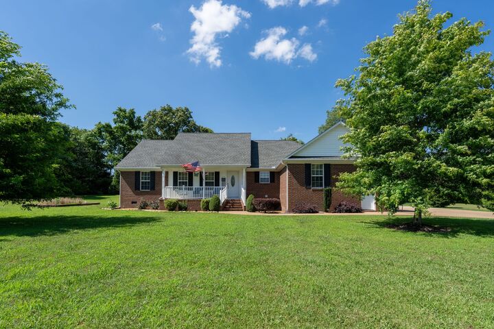 Property Photo: 153 Center Point Dr TN 38483
