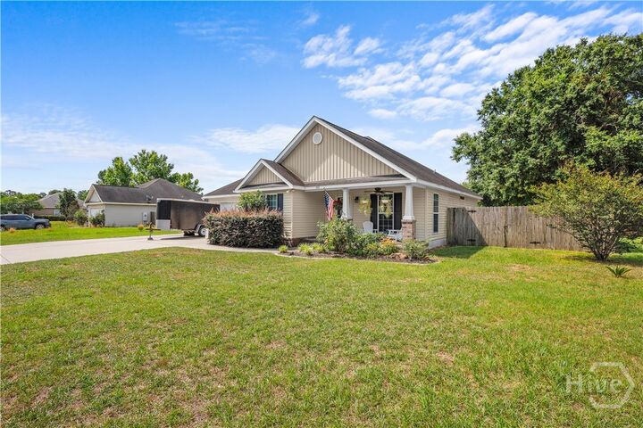 Property Photo: 100 Kingsley Drive S GA 31312