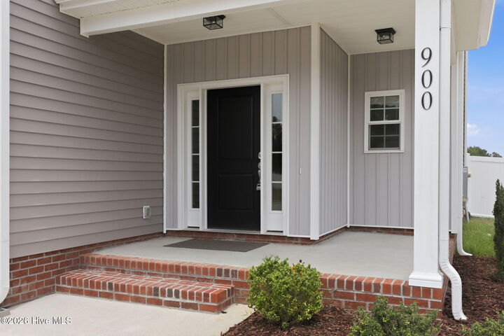 Property Photo:  900 Finn Court  NC 27834 