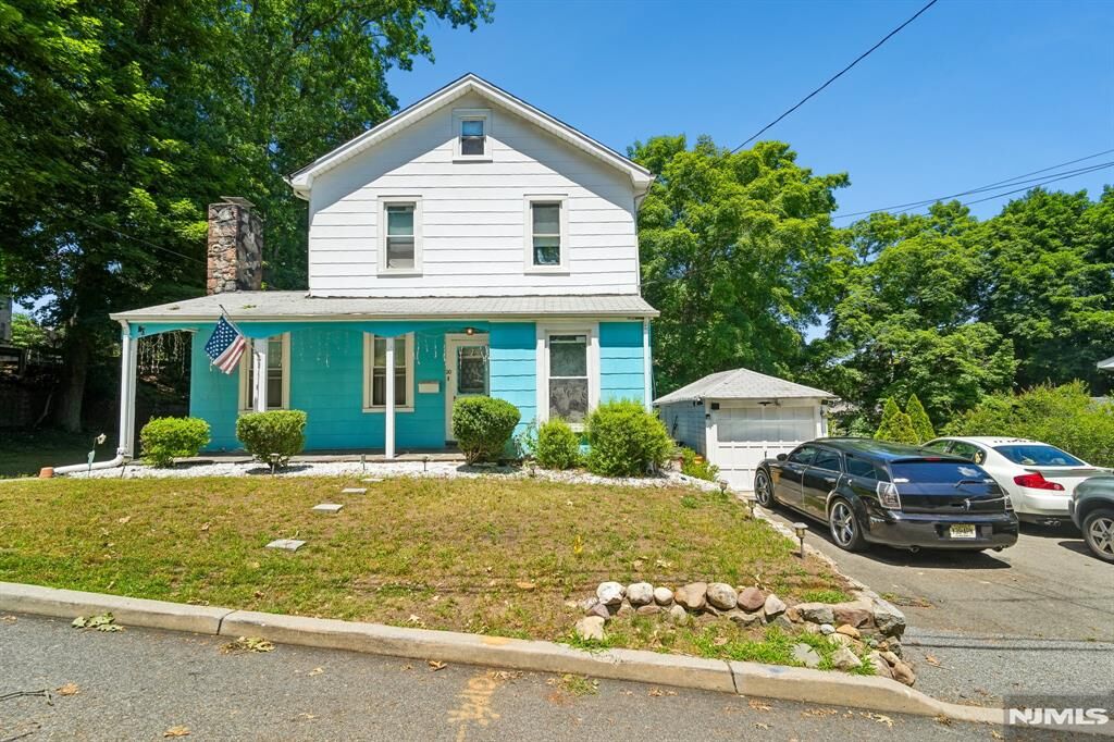 Property Photo:  20 Nassau  NJ 07508 