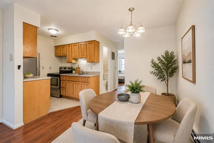 Property Photo:  412 68th Street 17  NJ 07093 