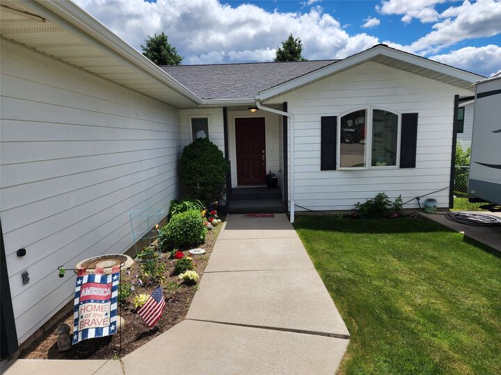 Property Photo:  1022 Valley View Drive  MT 59404 