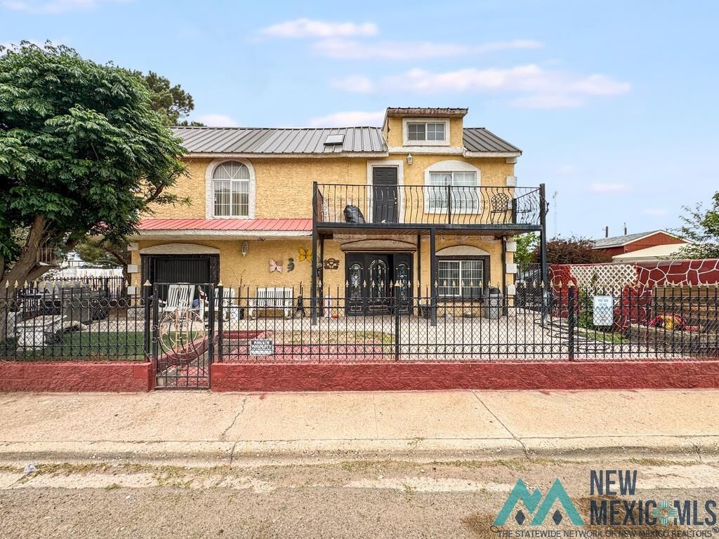 Property Photo:  114 W Park Street  NM 88240 