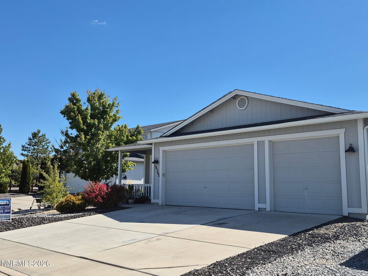 Property Photo: 18360 Whitebark Court NV 89508
