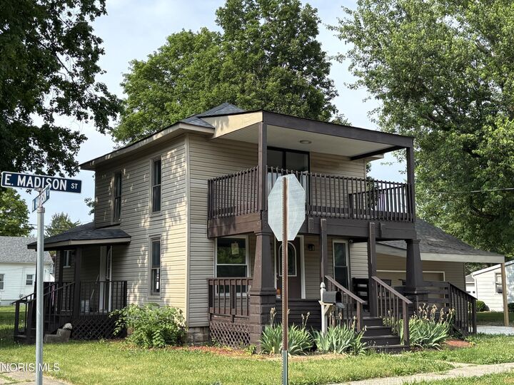 Property Photo: 301 E Madison Street OH 43543
