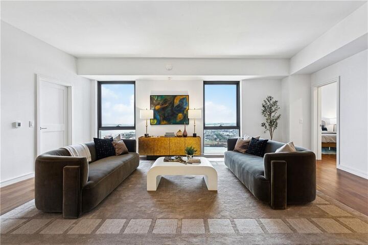 Property Photo:  2 Canal Street 2804  LA 70130 