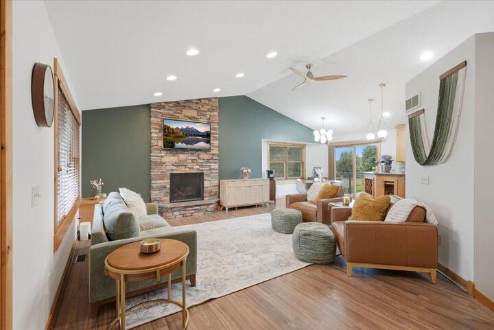 Property Photo:  1647 Valley Quail Drive  WI 54022 