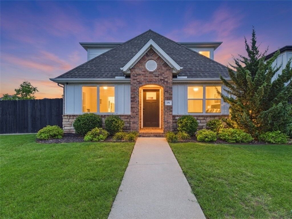 Property Photo: 676 N Malbec Road AR 72704