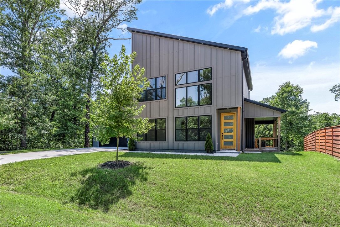 Property Photo:  17 Rupert Lane  AR 72715 