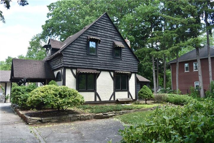 Property Photo:  623 King Road  ON L7T 3K3 