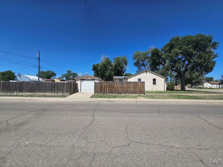 Property Photo: 2400 15th St CO 81003