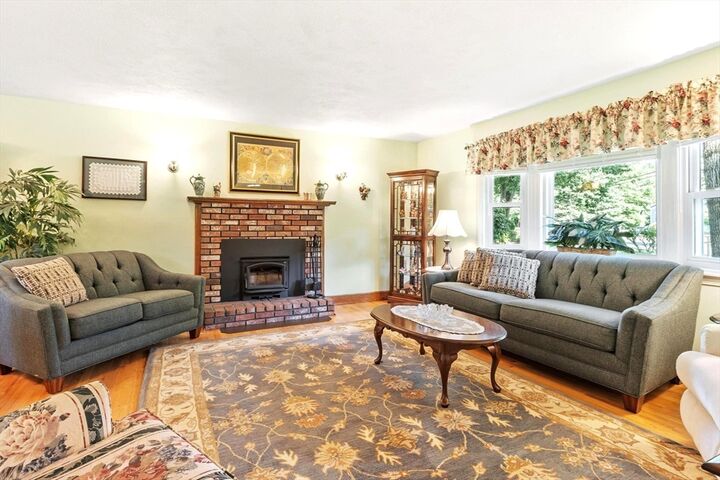 Property Photo:  26 Franklin St  MA 01862 