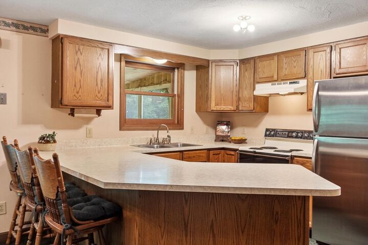 Property Photo:  314 Maple St  MA 01475 
