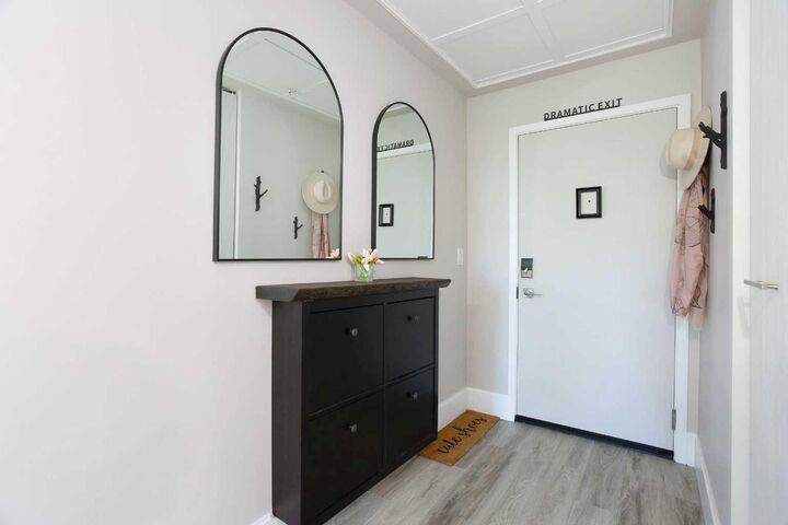 Property Photo:  205 Riverfront Avenue SW 201  AB T2P 5K4 