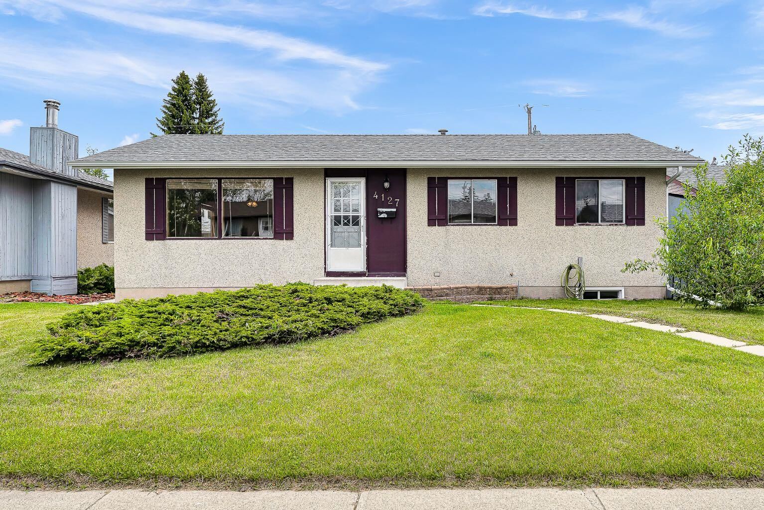 Property Photo:  4127 Maryvale Road NE  AB T2A 2T7 