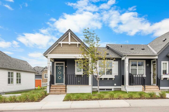 289 Lucas Avenue NW — photo 1