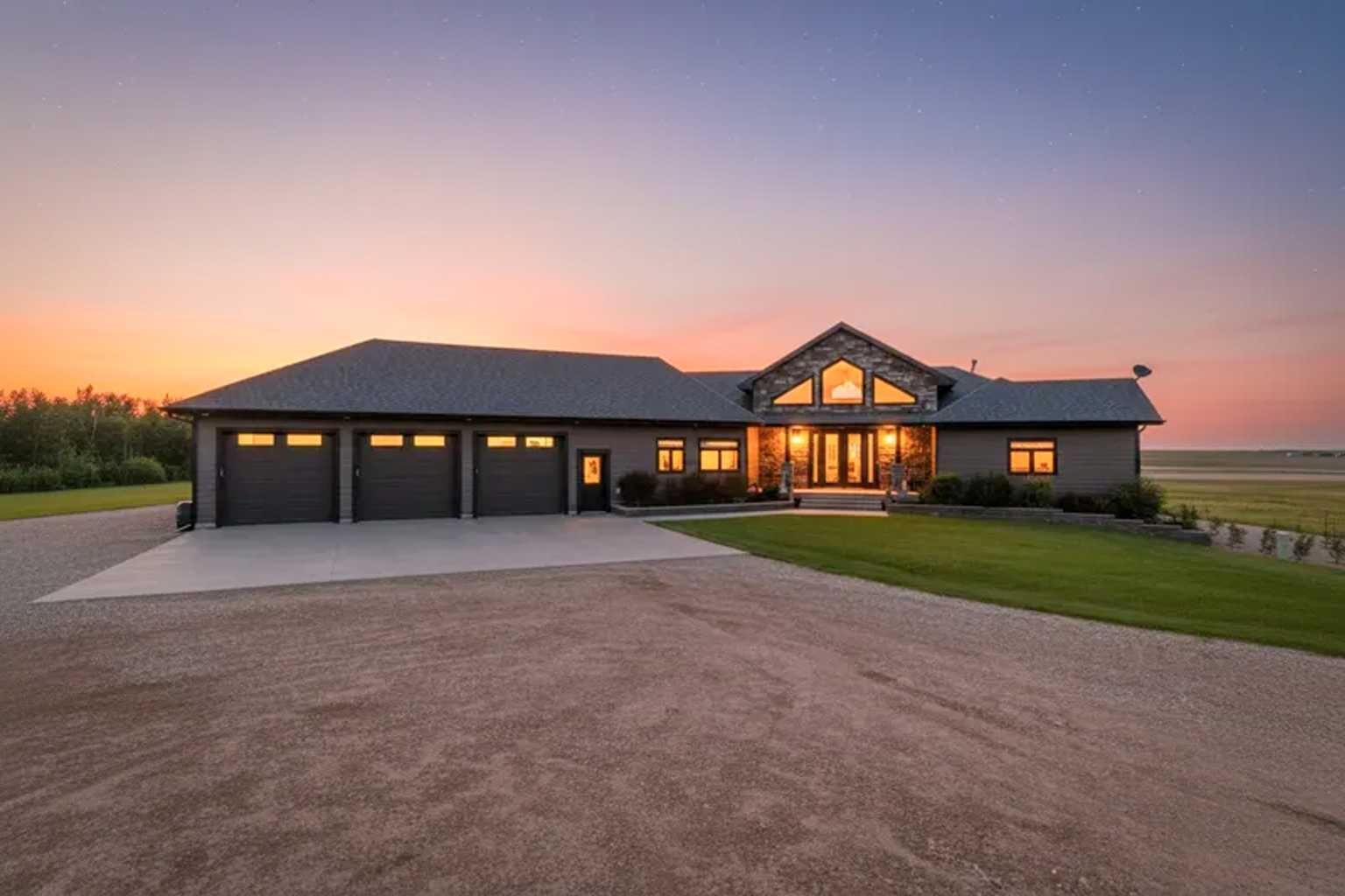 Property Photo: 43532 Range Road 114 AB T0B 2V0