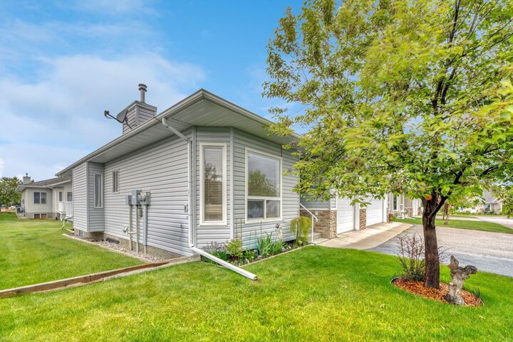 Property Photo: 137 Ridgestone Lane AB T0L 0H0