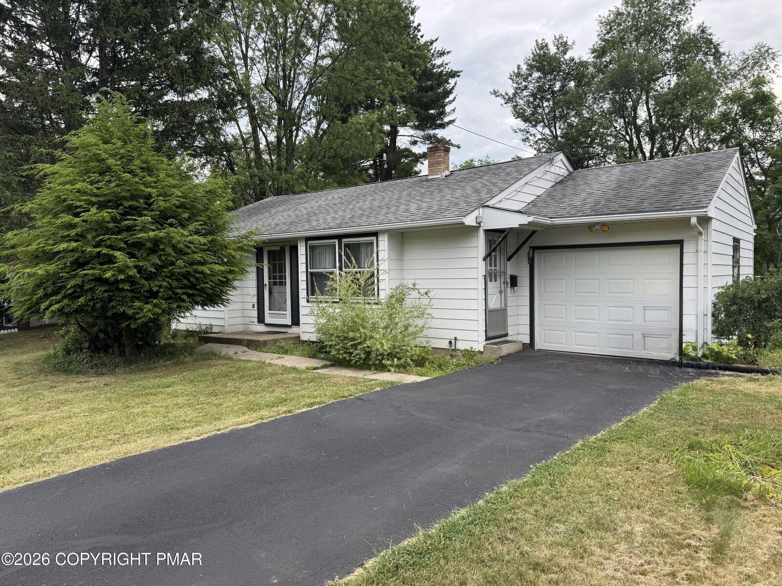Property Photo: 1111 Hillcrest Drive PA 18360